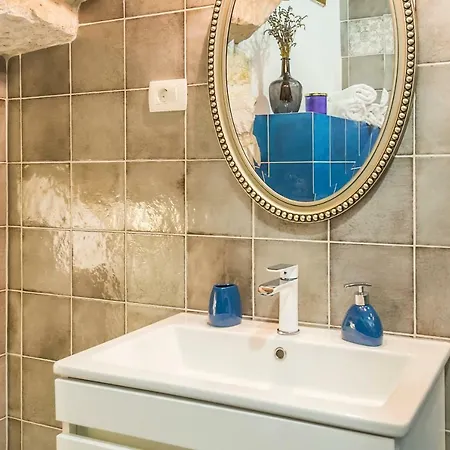 Borgo Apartment