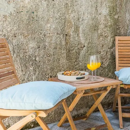 Borgo Апартаменти